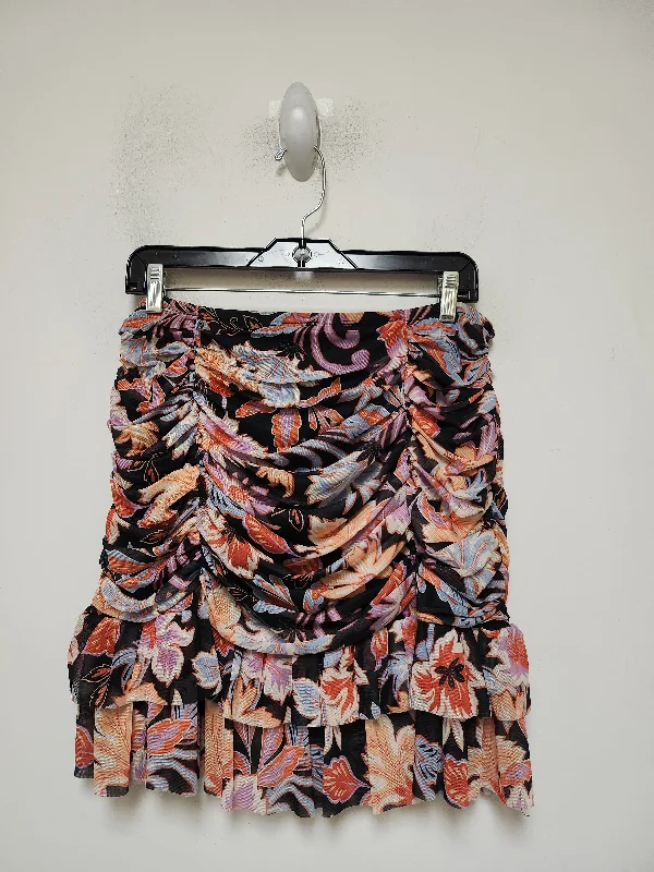 Shiny satin skirt-Skirt Mini & Short By Chelsea And Violet In Floral Print, Size: 18