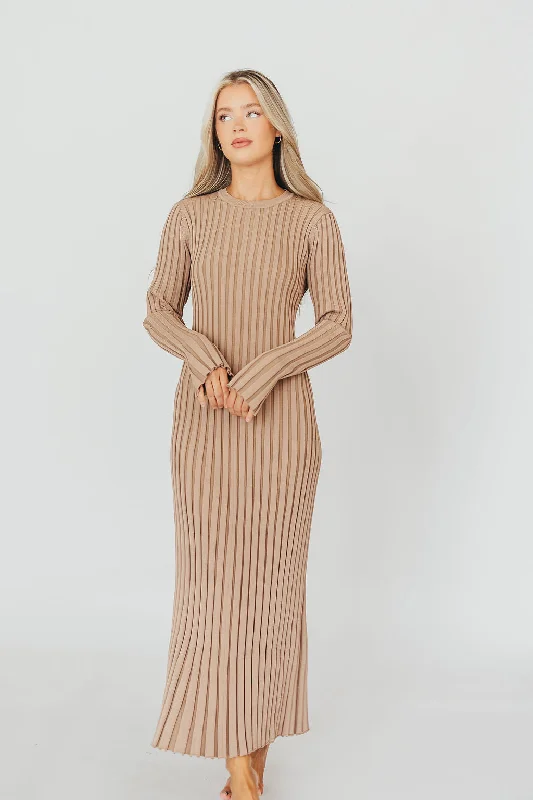 Prairie gingham dress-Colette Premium Long Sleeved Ribbed Knit Maxi Dress in Dark Natural - Bump Friendly