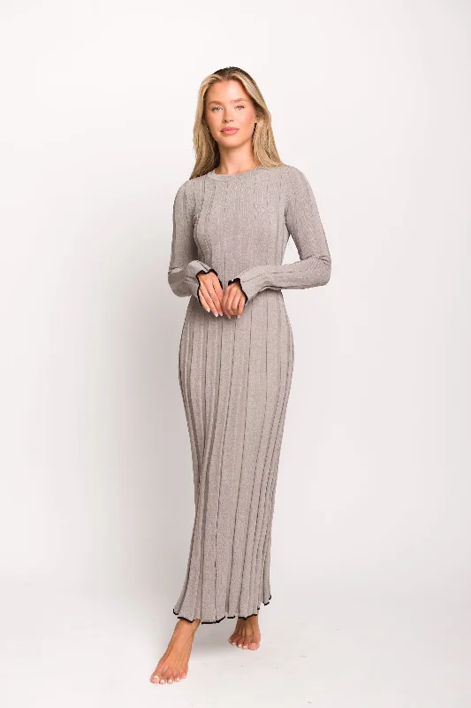 Streamer bohemian dress-Bentley Long Sleeve Ribbed Knit Maxi Dress in Heather Gray with Black Trim - Bump Friendly